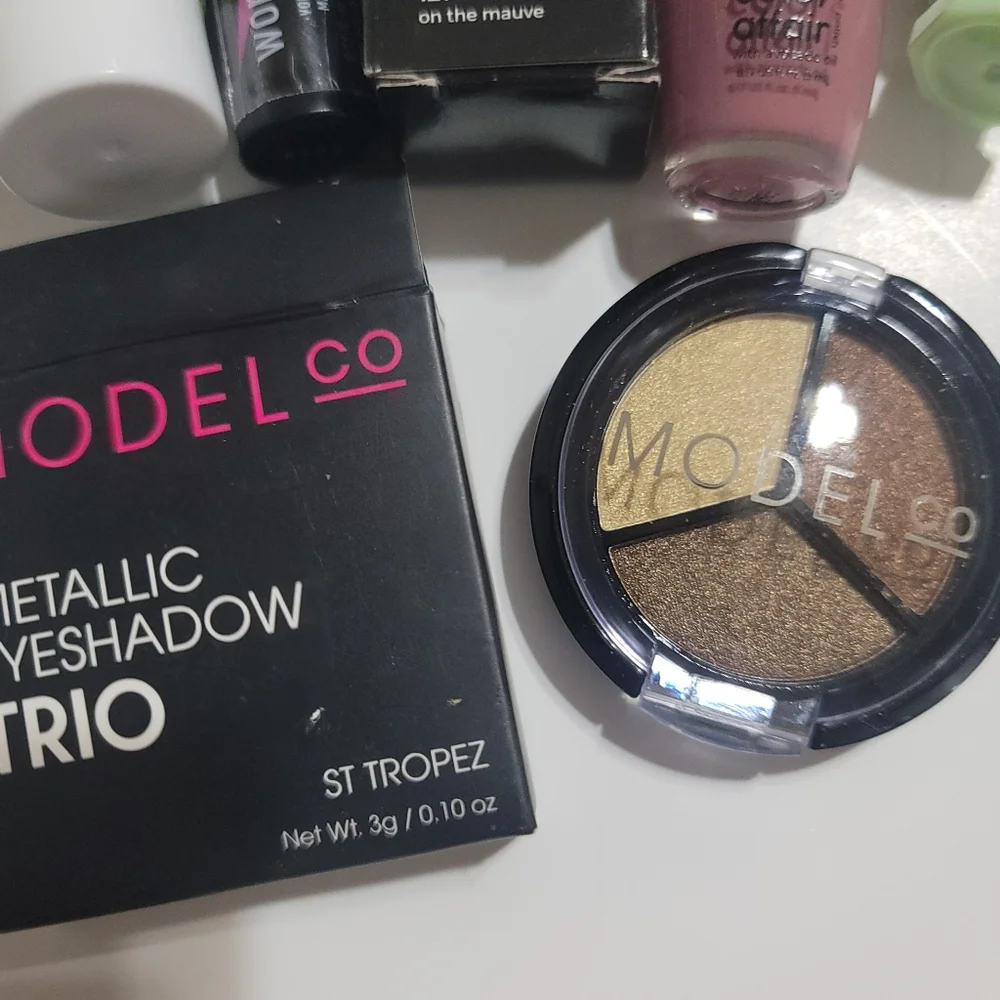 Cosmetics/ Skincare‎ Bundle Manifested Mascara Cleanser Nail Lip Blush Eyeshadow